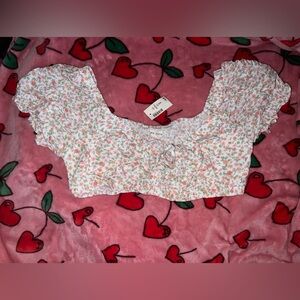 NWT Aeropostale Women’s Floral Ruffle Set 2pc - Crop top and matching shorts